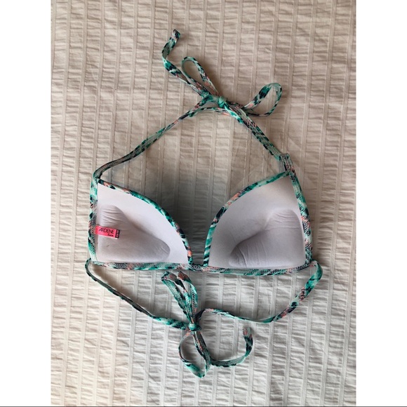 Ardene Push-up Triangle Bikini Top - Picture 2 of 8